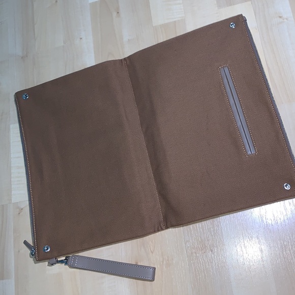 WANT LES ESSENTIELS De La Vie BARAJAS Suede Large Fold double Folio - Picture 10 of 16